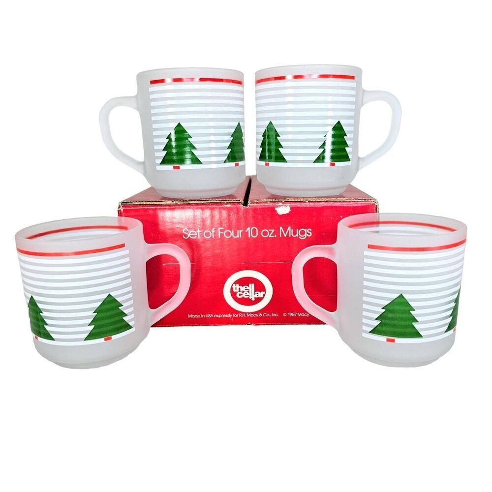 Vintage Christmas Tree Frosted Glass Mugs Set of 4 w/ Box 10oz Macy's Luminarc